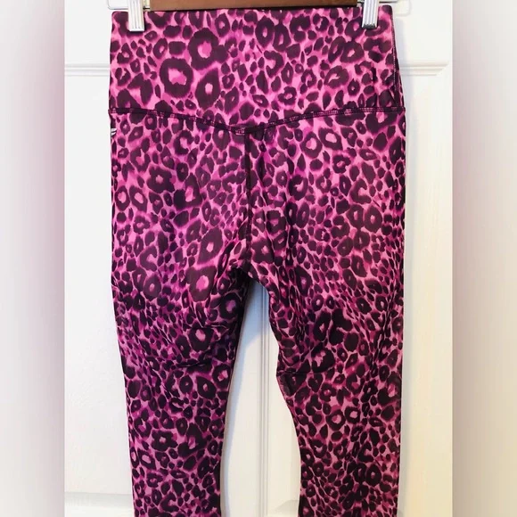 Fabletics high waisted mesh power form legging (XS/2-4) - Picture 7 of 8